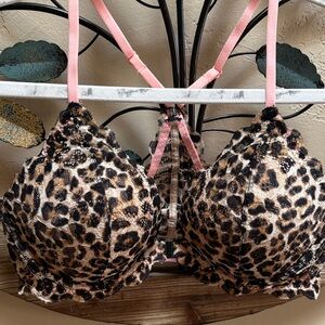 PINK VS Cheetah Bra